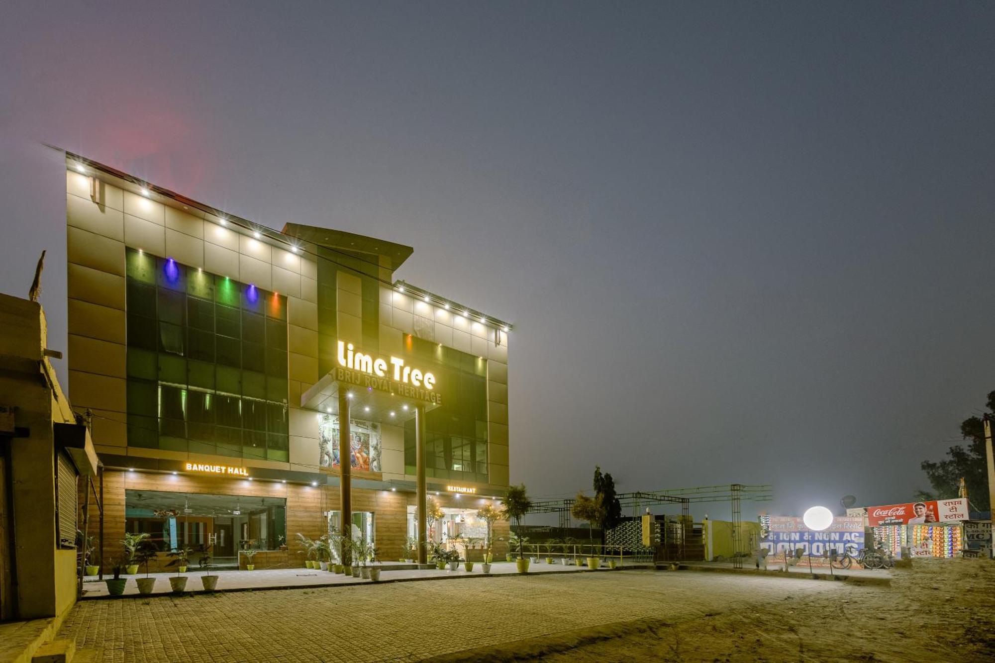 Lime Tree Hotel And Banquet Вриндавана Экстерьер фото