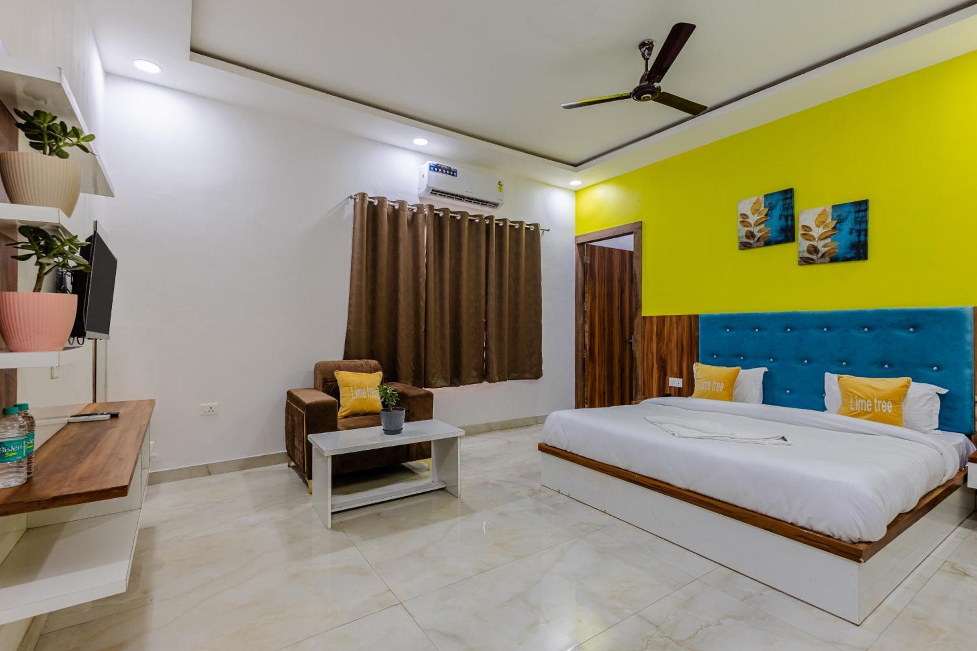 Lime Tree Hotel And Banquet Вриндавана Экстерьер фото